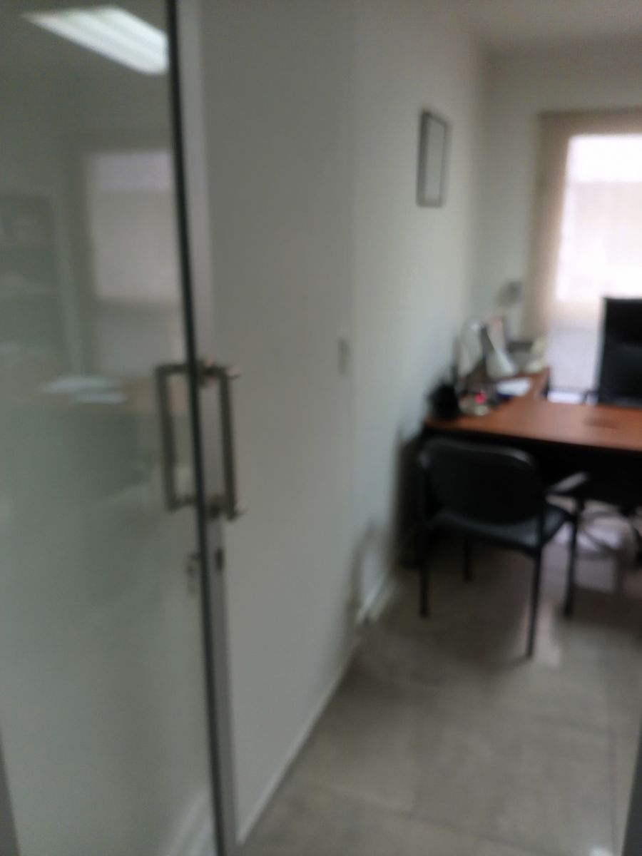 Oficina Comercial de 28 m² en Alquiler Amoblada en Microcentro - 4