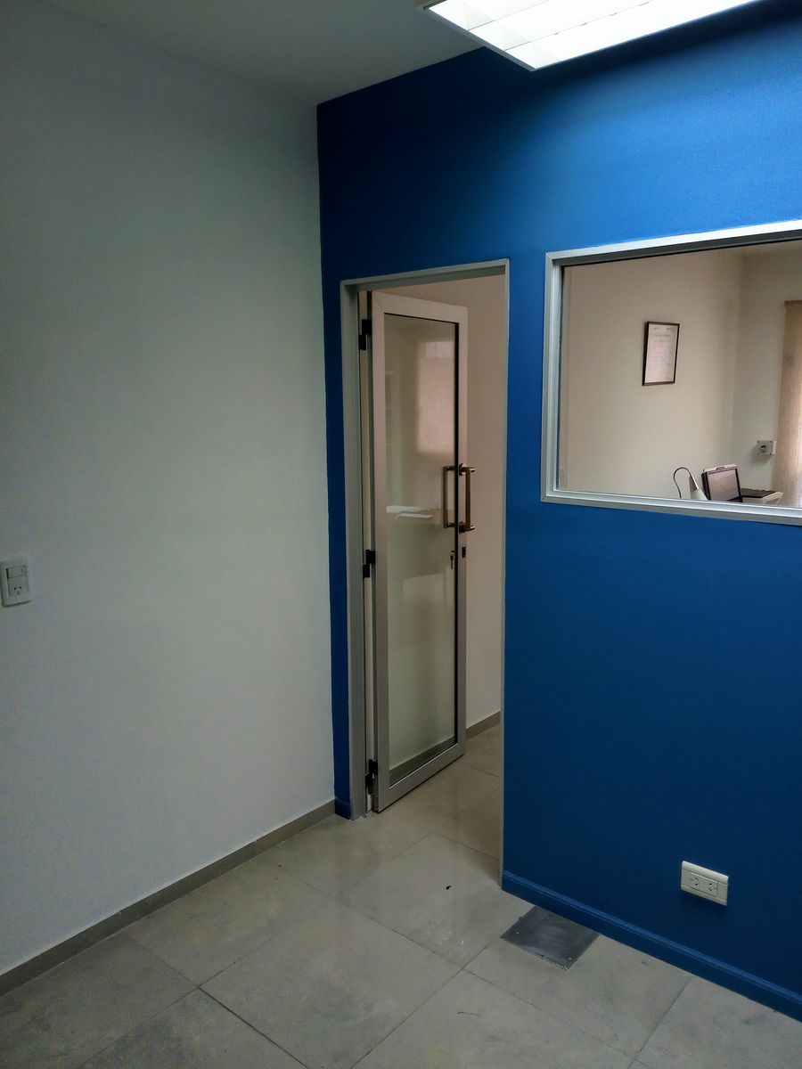 Oficina Comercial de 28 m² en Alquiler Amoblada en Microcentro - 7
