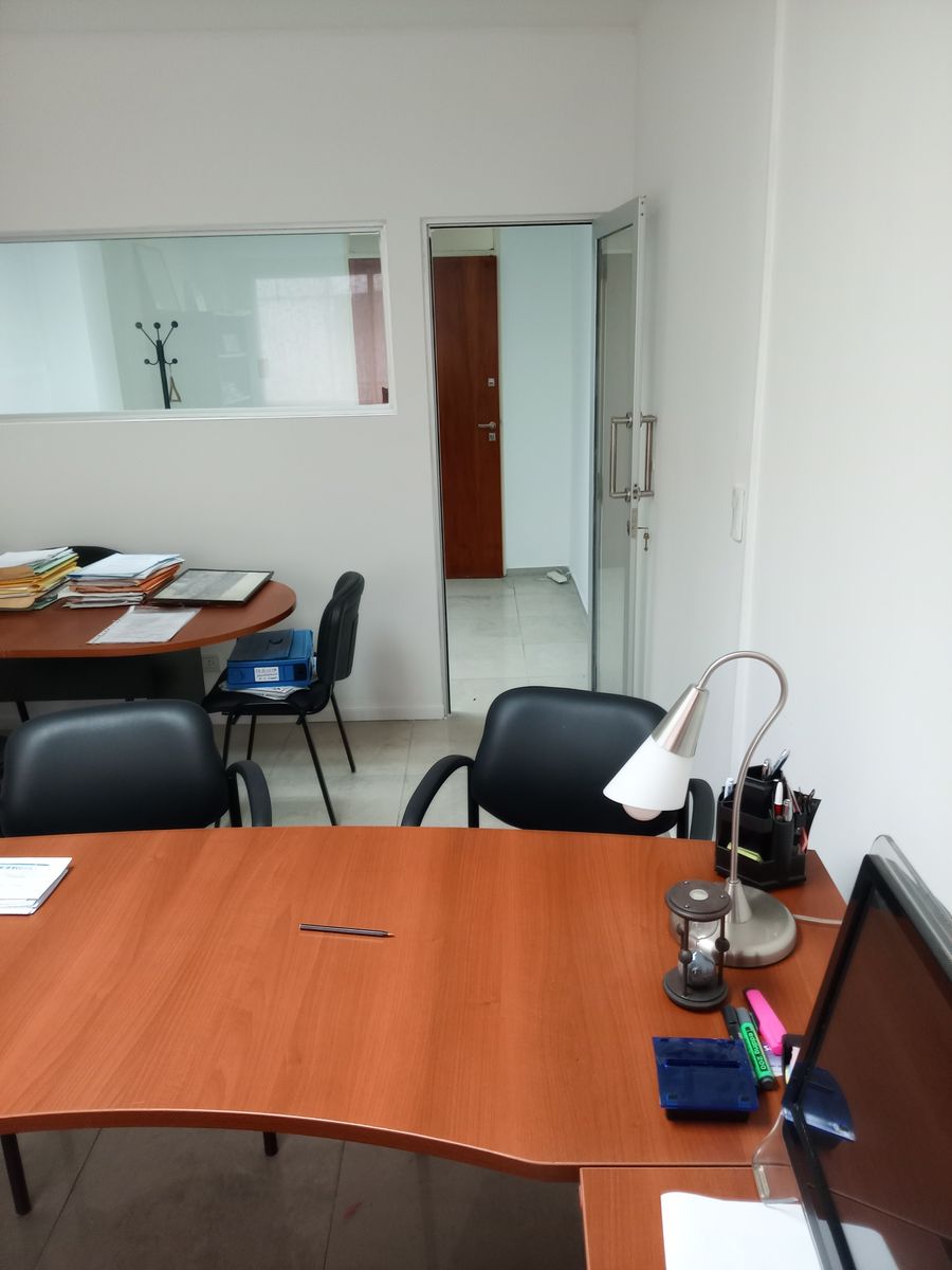 Oficina Comercial de 28 m² en Alquiler Amoblada en Microcentro - 17