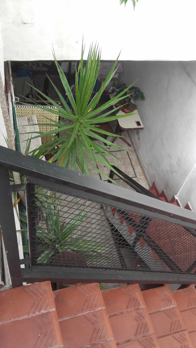 Excelente Propiedad Casa al Frente 4 ambientes Zona Billinghurst — foto 7