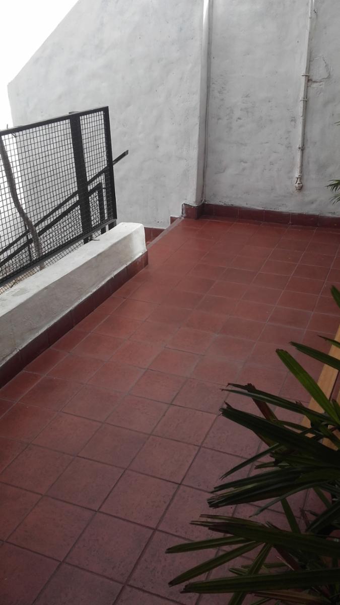 Excelente Propiedad Casa al Frente 4 ambientes Zona Billinghurst — foto 8