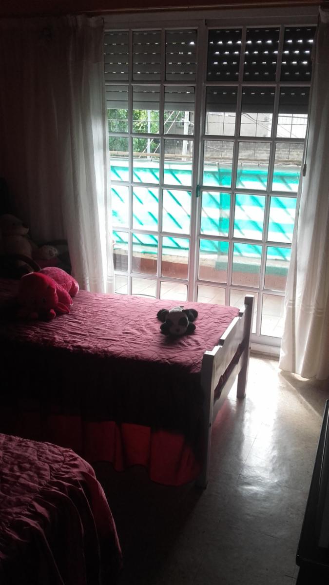 Excelente Propiedad Casa al Frente 4 ambientes Zona Billinghurst — foto 12