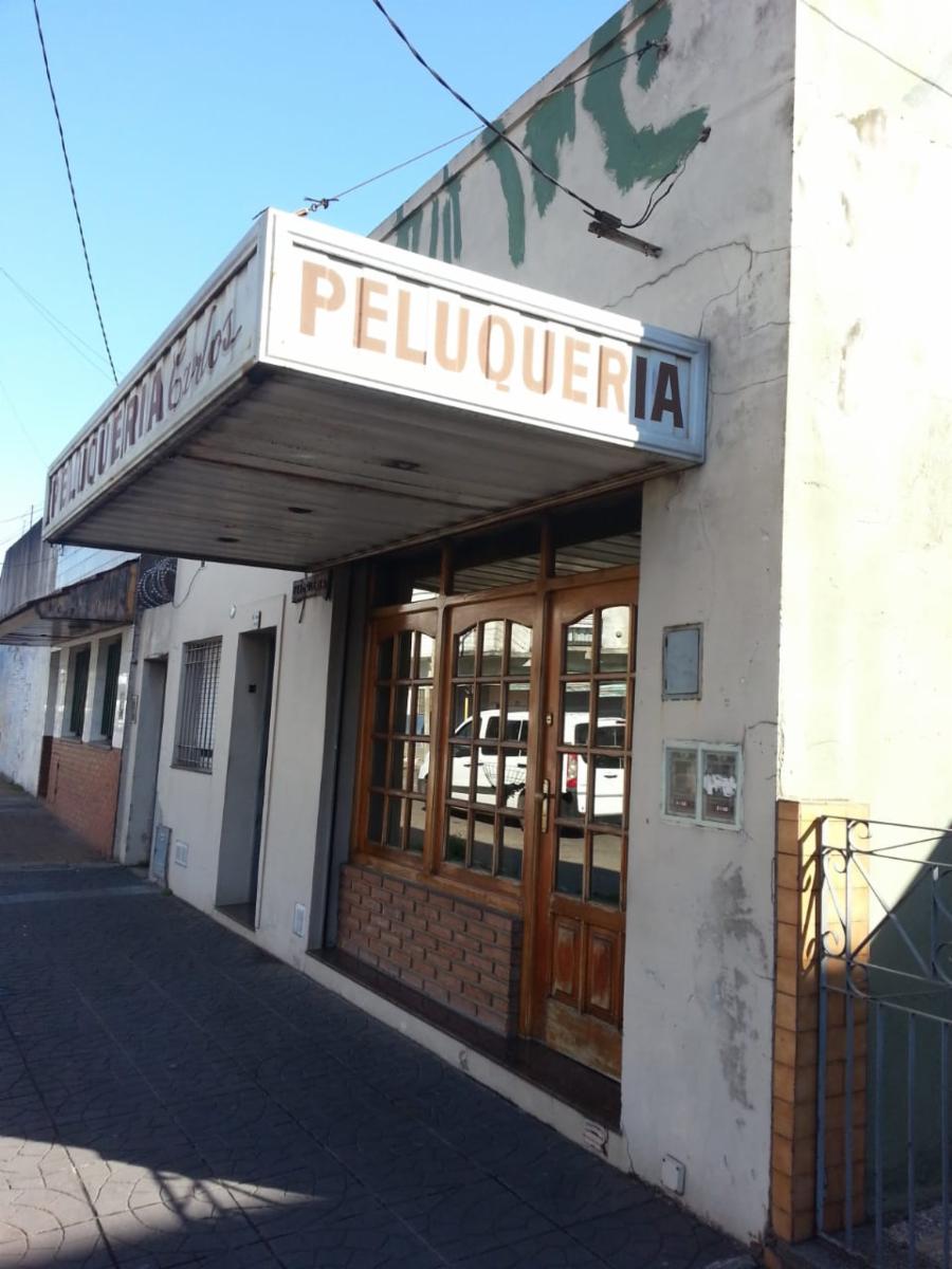 Venta Casa 3 ambientes con local al frente Billinghurst