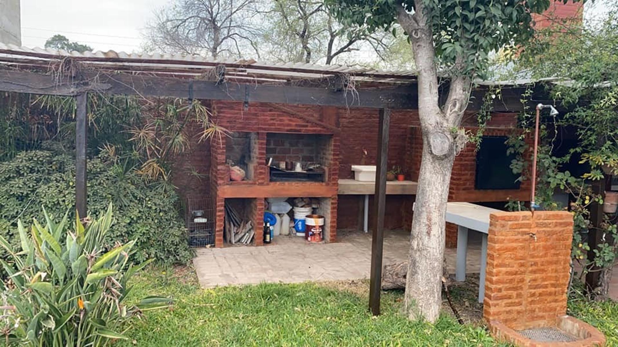 EXELENTE PROP.CON PISCINA - 5