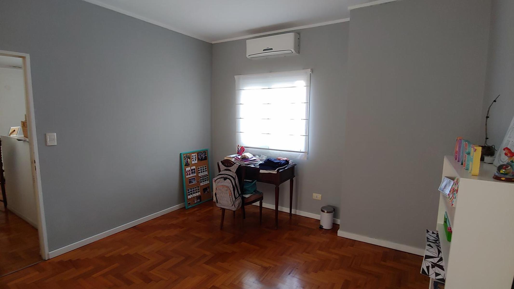 Excelente casa en venta de 4 dormitorios - La Plata — foto 3