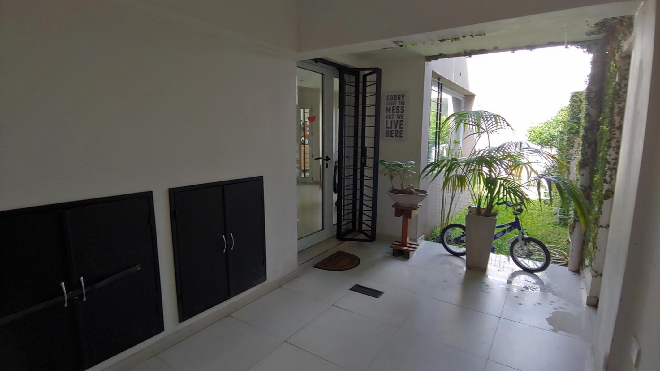 Excelente casa en venta de 4 dormitorios - La Plata — foto 13