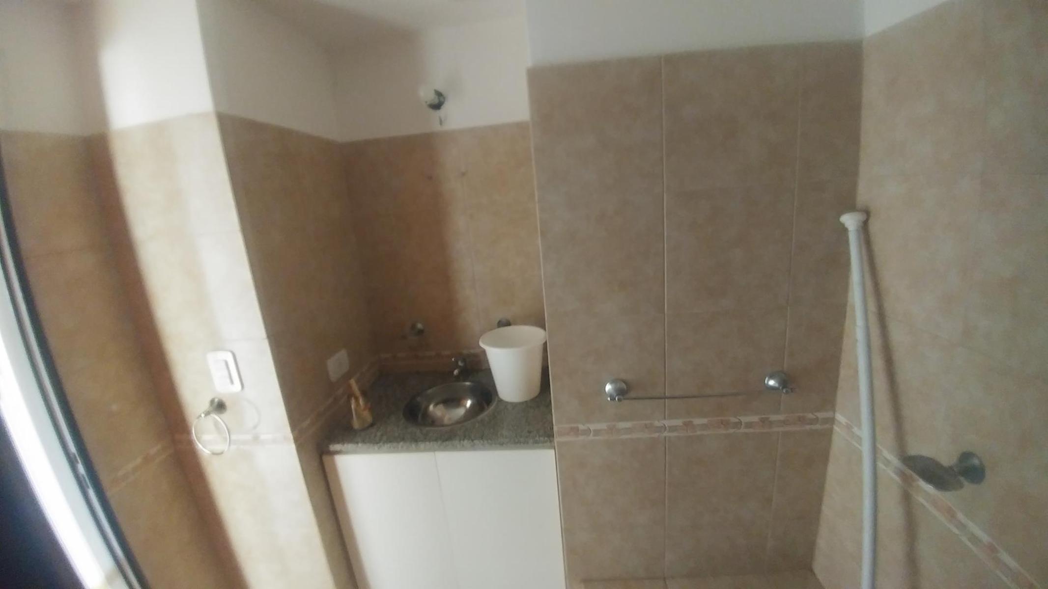 Departamento de 1 dormitorio, moderno con cochera. — foto 10