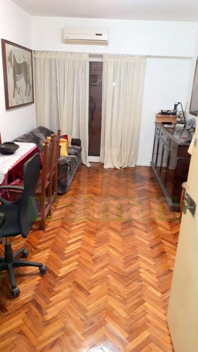 TRES AMBIENTES AL FRENTE
