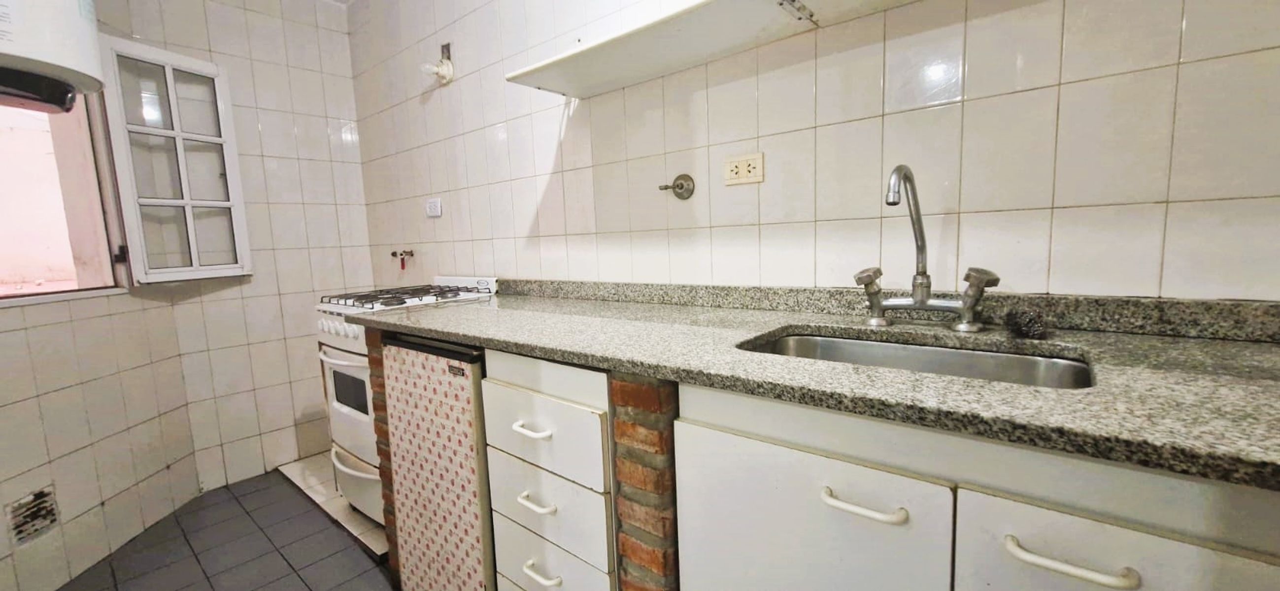 SE VENDE DEPARTAMENTO DOS AMBIENTES CON ESPACIO GUARDACOCHE — foto 6