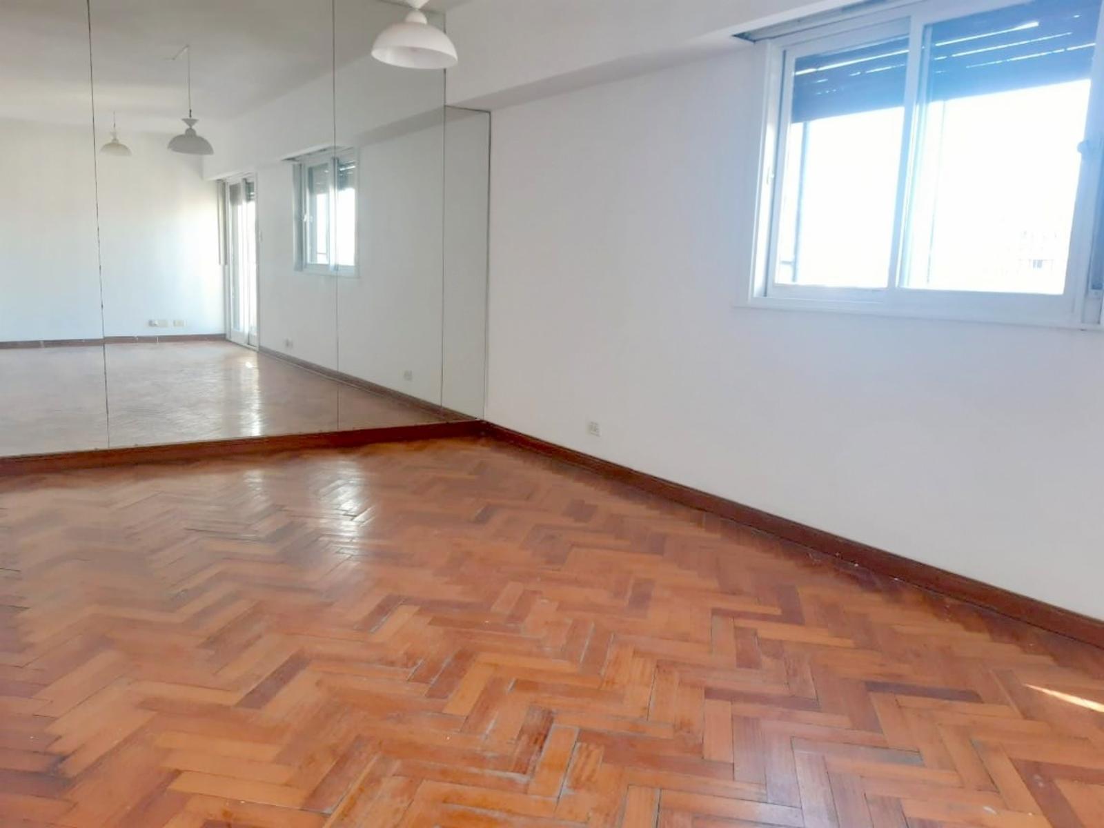 DEPARTAMENTO DE 4 AMBIENTES CON DEPENDENCIA EN PISO 13 - 1