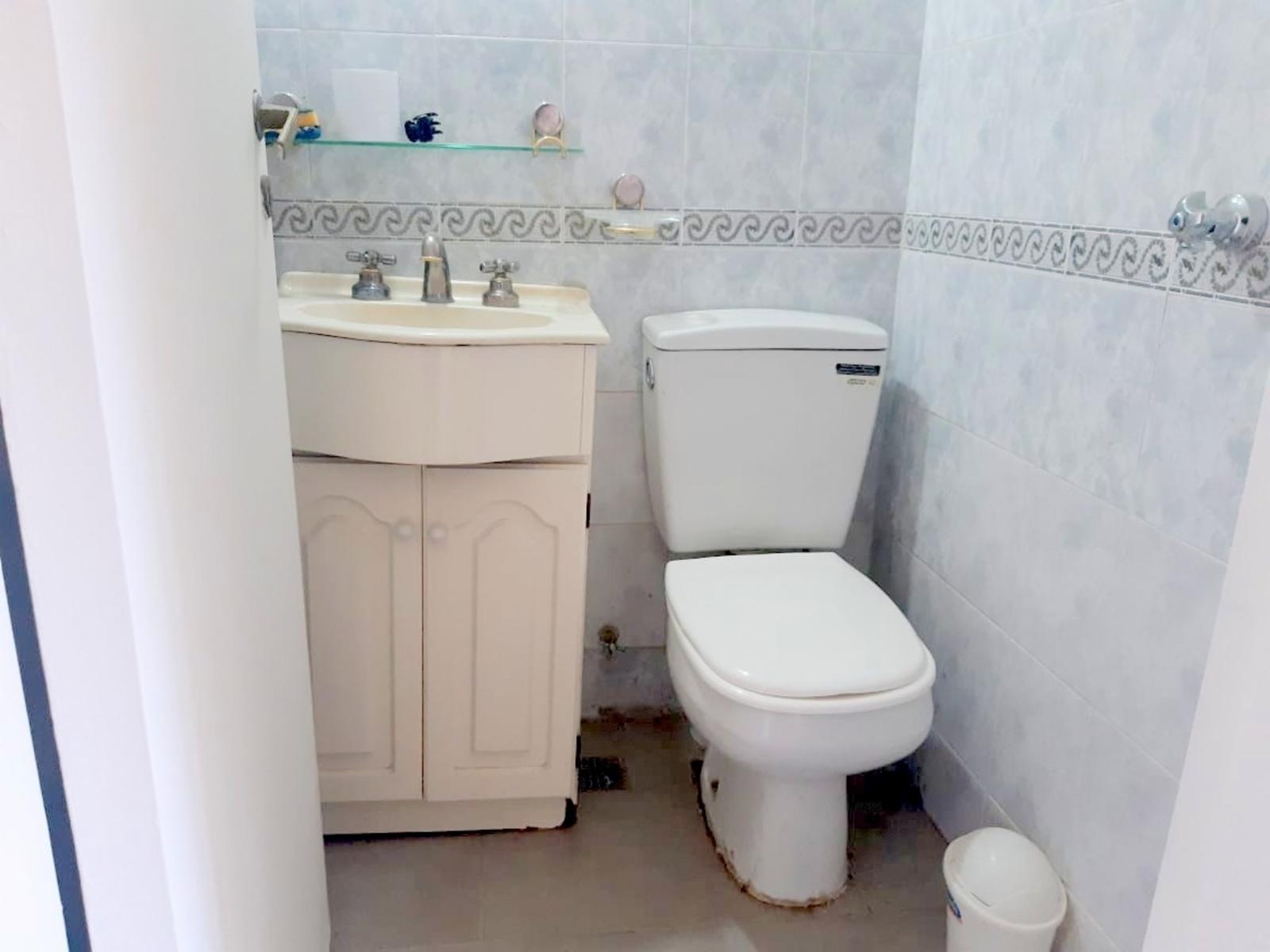 DEPARTAMENTO DE 4 AMBIENTES CON DEPENDENCIA EN PISO 13 - 2