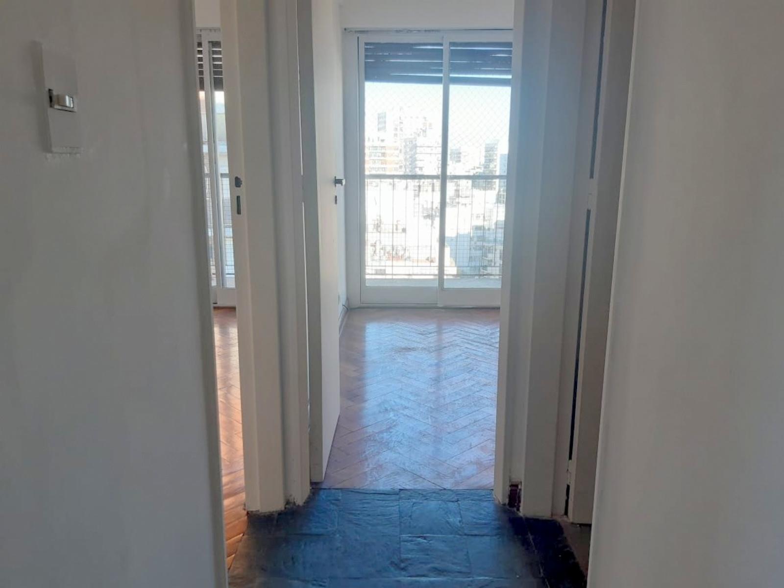 DEPARTAMENTO DE 4 AMBIENTES CON DEPENDENCIA EN PISO 13 - 13
