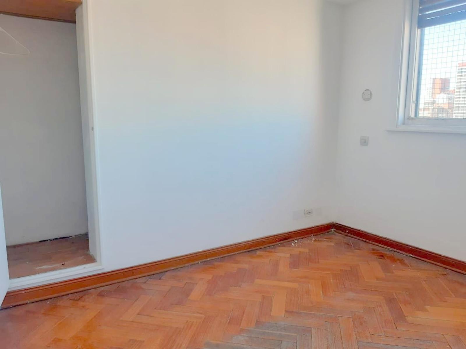 DEPARTAMENTO DE 4 AMBIENTES CON DEPENDENCIA EN PISO 13 - 15