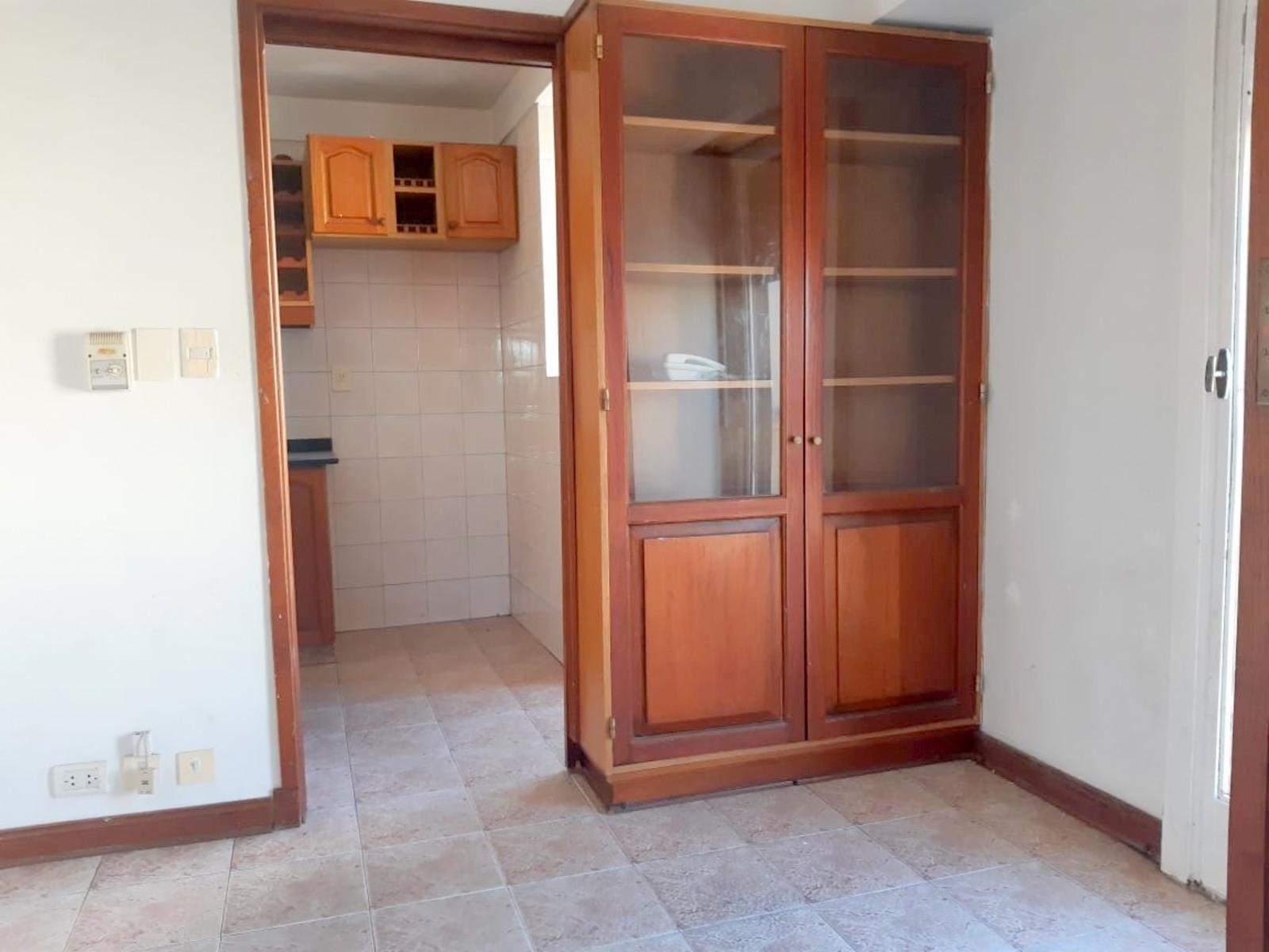 DEPARTAMENTO DE 4 AMBIENTES CON DEPENDENCIA EN PISO 13 - 20