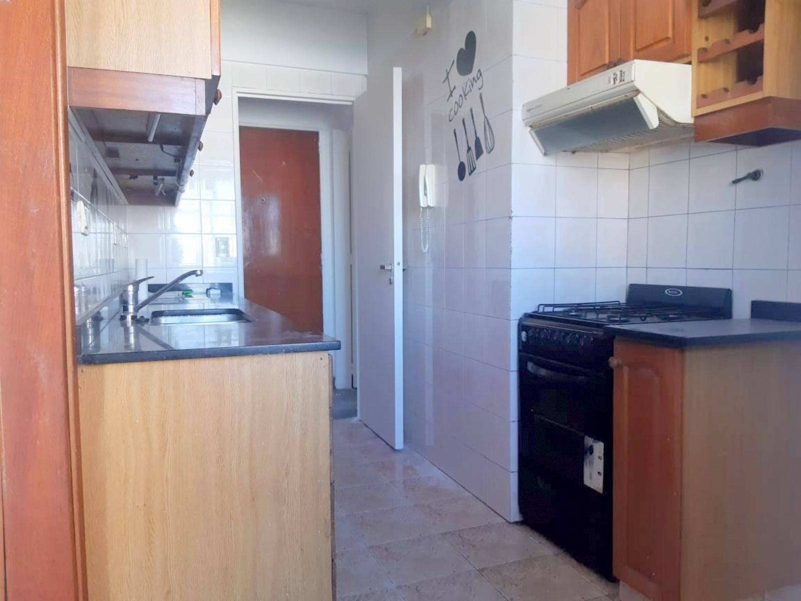 DEPARTAMENTO DE 4 AMBIENTES CON DEPENDENCIA EN PISO 13 - 21