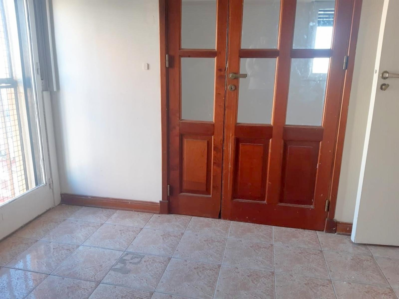 DEPARTAMENTO DE 4 AMBIENTES CON DEPENDENCIA EN PISO 13 - 22