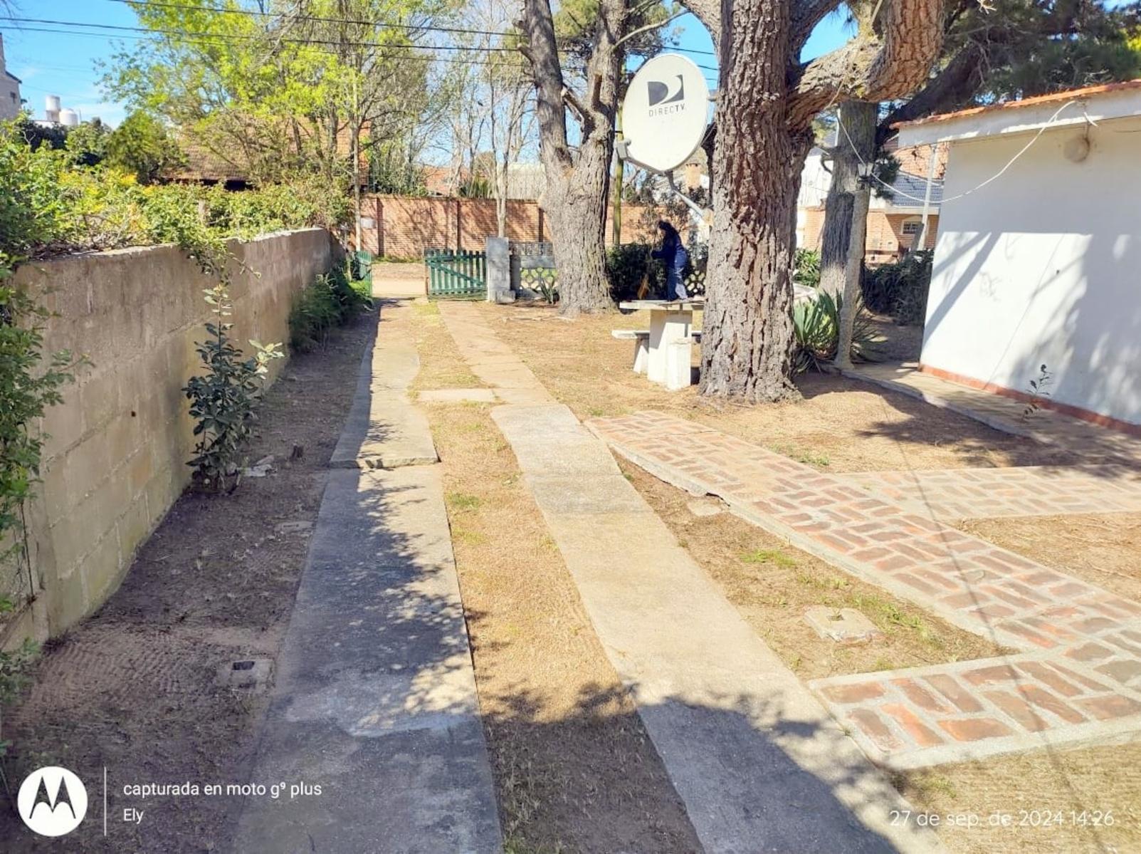 CASA DE 3 AMBIENTES SOBRE LOTE PROPIO MAS UN MONOAMBIENTE A 5 CUADRAS DELA PLAYA — foto 6