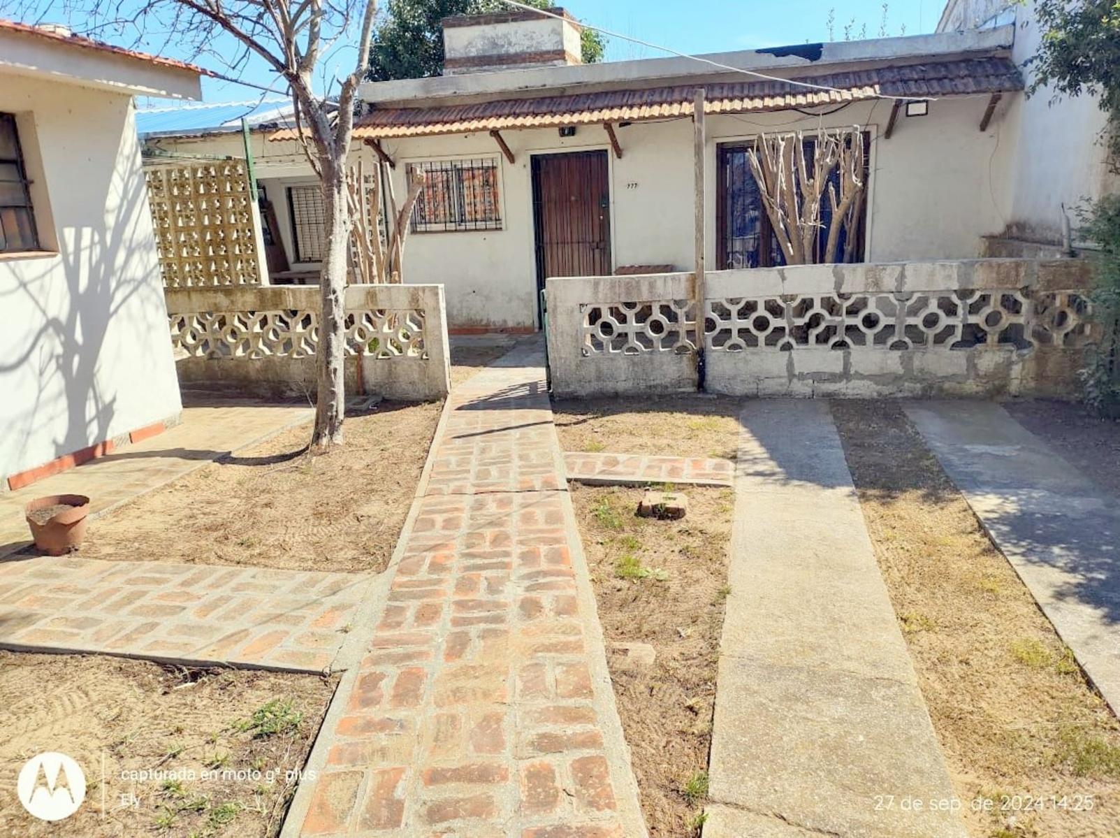 CASA DE 3 AMBIENTES SOBRE LOTE PROPIO MAS UN MONOAMBIENTE A 5 CUADRAS DELA PLAYA — foto 7