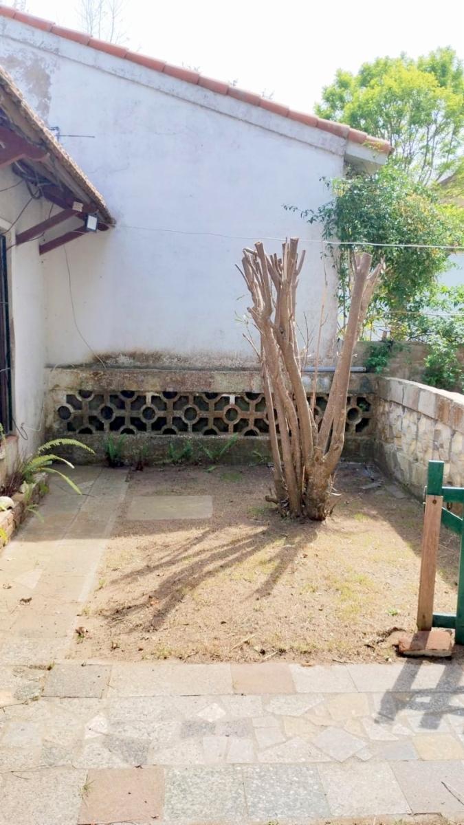 CASA DE 3 AMBIENTES SOBRE LOTE PROPIO MAS UN MONOAMBIENTE A 5 CUADRAS DELA PLAYA — foto 10