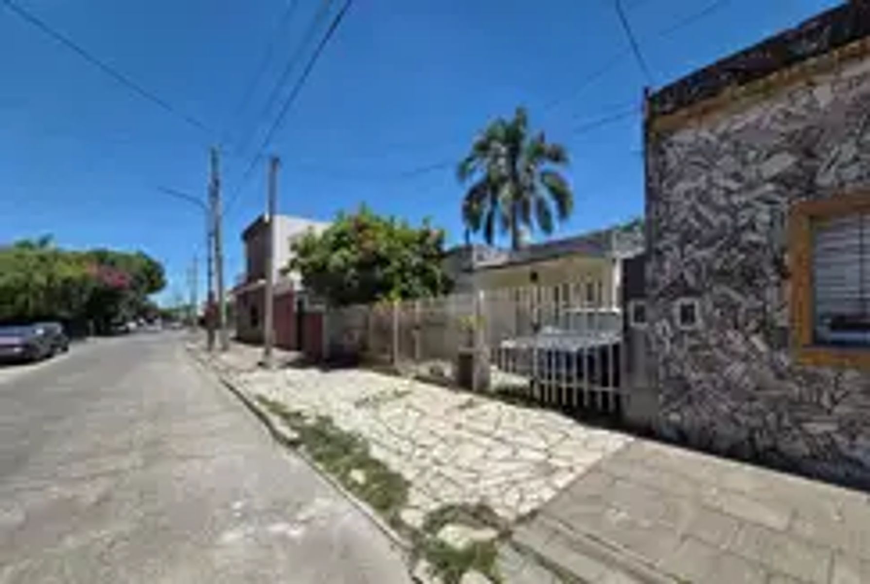 Casa en venta en Moron para refaccionar