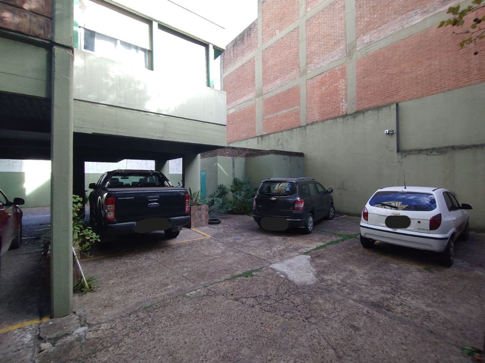 Muy luminoso tres ambientes reciclado con cochera y terraza en Ramos Mejía - 23