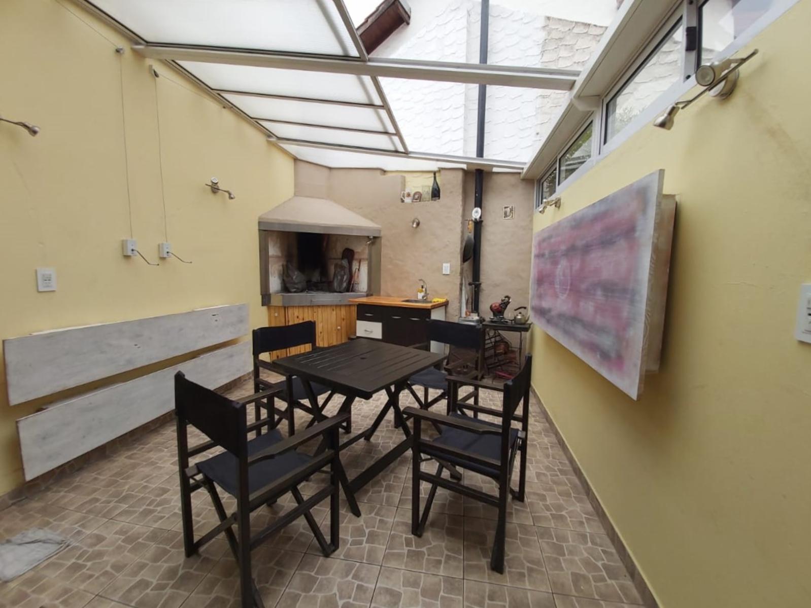 EXCELENTE DUPLEX DE 3/4 AMBIENTES EN RAMOS MEJIA SUR, CALLE AQUILES.DOLARES 92.000. SUSANA QUINELLI NEGOCIOS INMOBILIARIOS 156 583 7048 — foto 10
