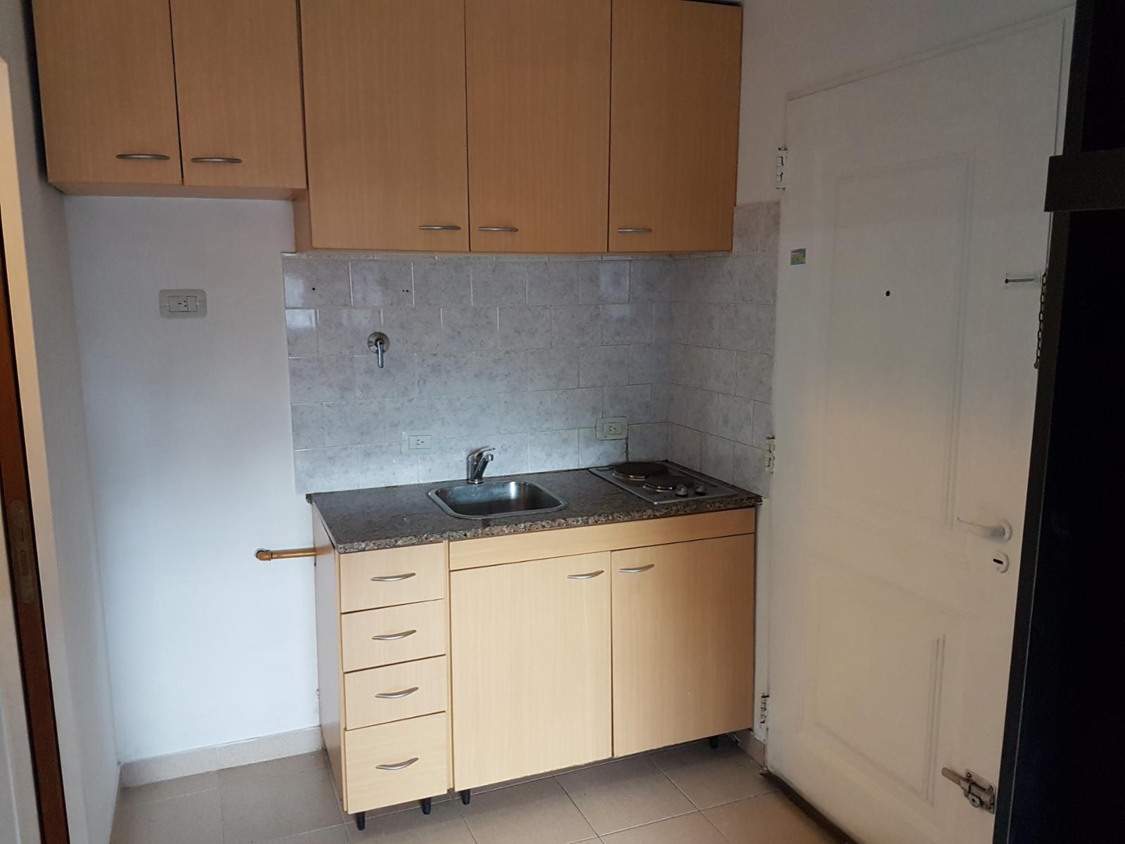 RETASACION, GRAN OPORTUNIDAD, EXCELENTE MONOAMBIENTE EN PLANTA BAJA YAL FRENTE. AVDA. G.S.MARTIN AL 1000 RAMOS MEJIA.DOLARES 37.000 SUSANAQUINELLI NEGOCIOS INMOBILIARIOS 156 583 7048 — foto 3