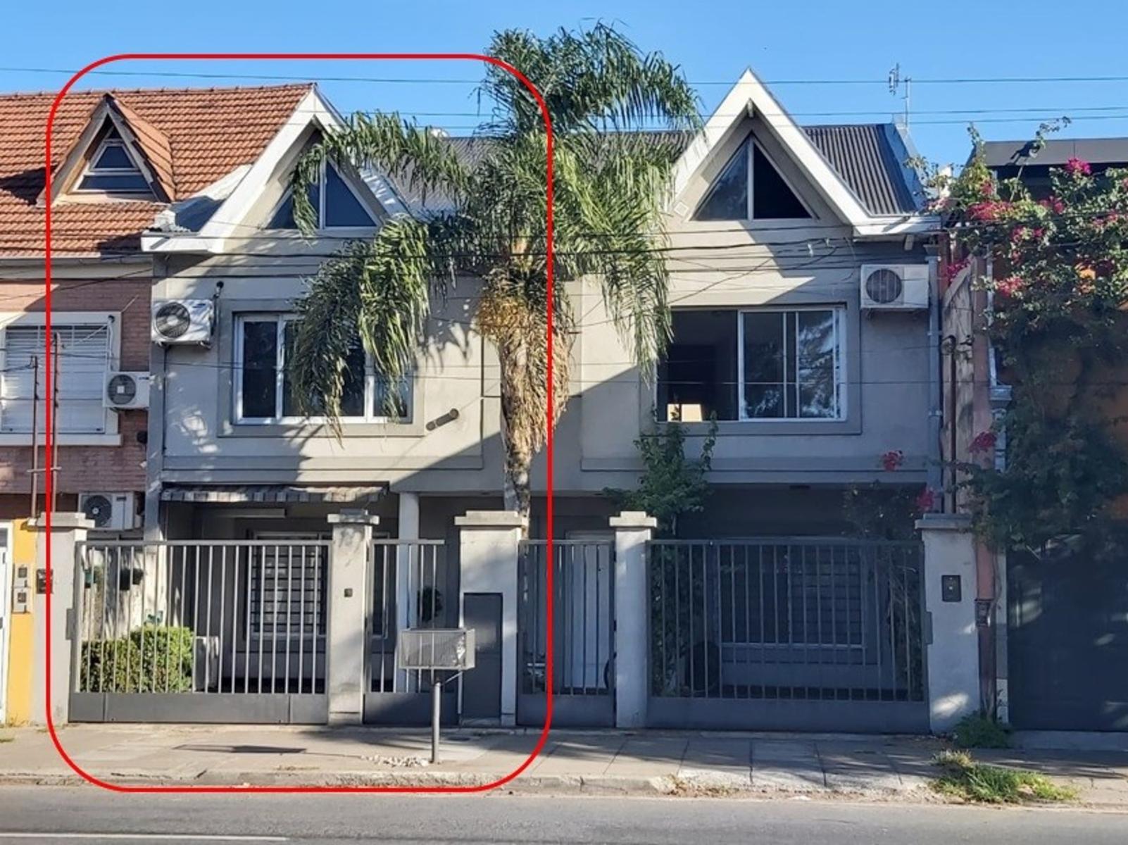 IMPECABLE DUPLEX . 2 EN EL LOTE DE 10 X 20. 4 AMBIENTES CALLE DE LOS DERECHOS HUMANOS, VILLA SARMIENTO.P.B. COCHERA CON ACCESO AUTOMATIZADO, . SUSANA QUINELLI NEGOCIOS INMOBILIARIOS 156 5837048
