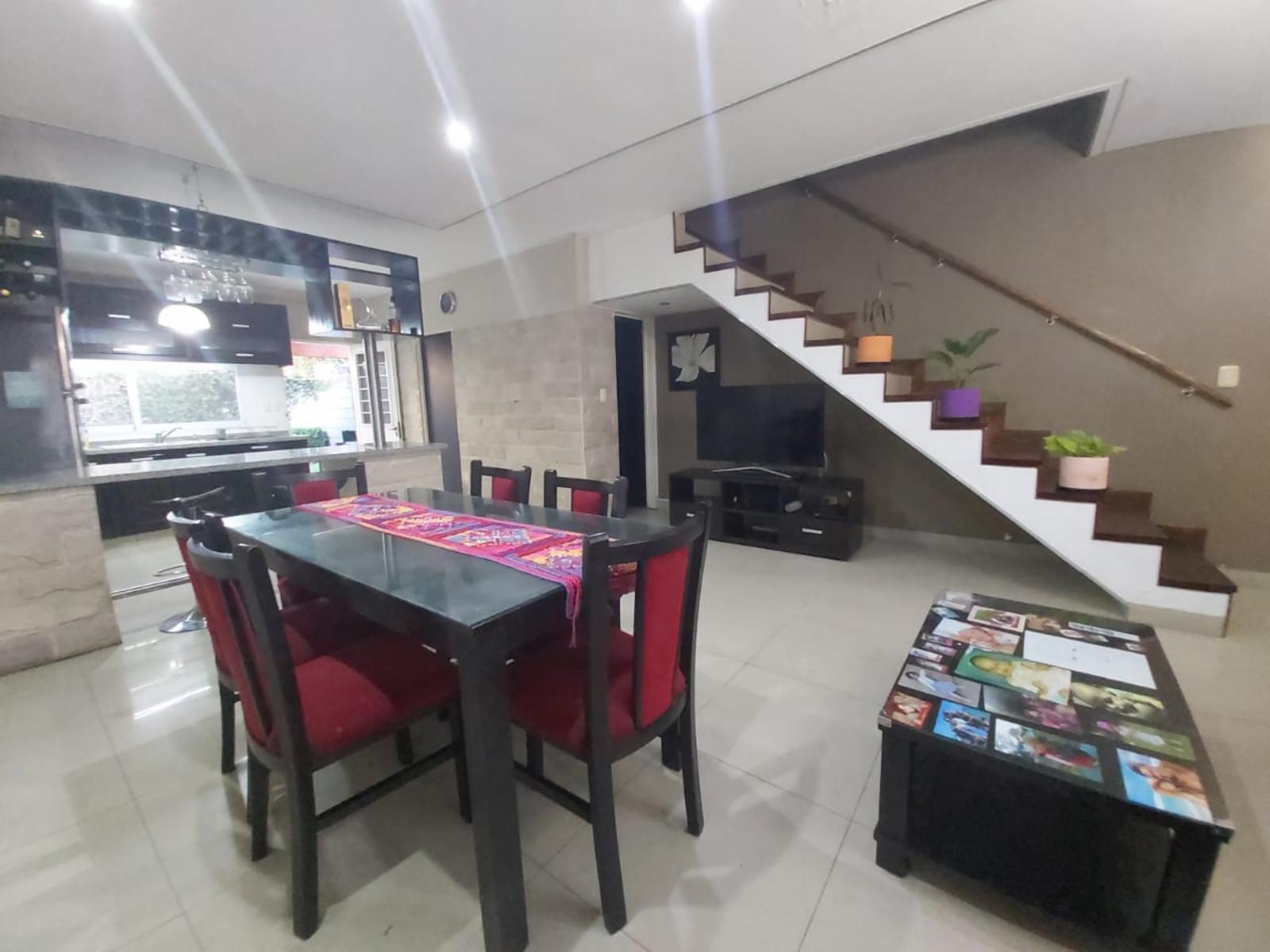 IMPECABLE DUPLEX . 2 EN EL LOTE DE 10 X 20. 4 AMBIENTES CALLE DE LOS DERECHOS HUMANOS, VILLA SARMIENTO.P.B. COCHERA CON ACCESO AUTOMATIZADO, . SUSANA QUINELLI NEGOCIOS INMOBILIARIOS 156 5837048 — foto 5