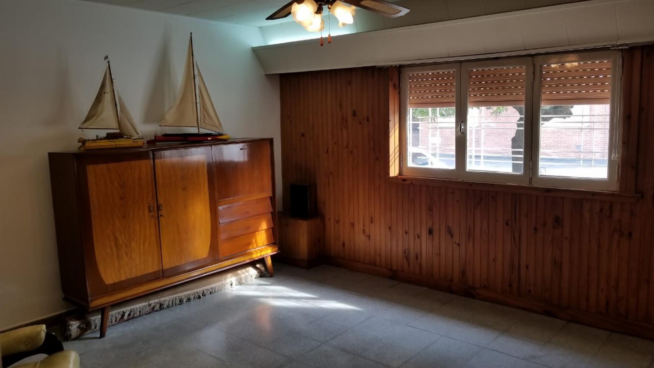 IMPORTANTE CHALET EN RAMOS MEJIA, CALLE ALVARADO Y AVELLANEDA, 3 AMBIENTES CON PATIO Y COCHERA CUBIERTA, PARRILLA. SUSANA QUINELLI NEGOCIOS INMOBILIARIOS 156 5837048 — foto 13