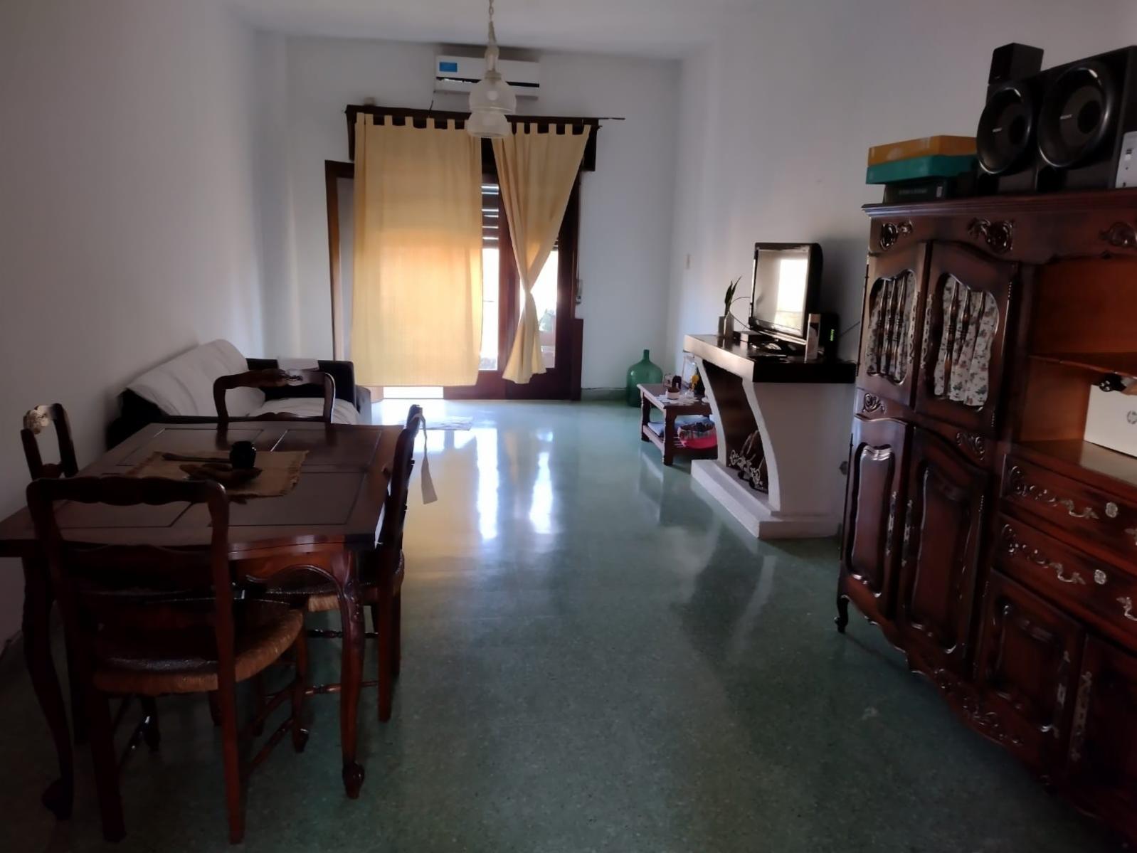 SE VENDE DEPARTAMENTO DE 4 AMBIENTES EN PLANTA ALTA, GALPON Y LOCAL EN PLANTA BAJA. CALLE BULNES 2300 EL PALOMAR. SUSANA QUINELLI NEGOCIOS INMOBILIARIOS — foto 4