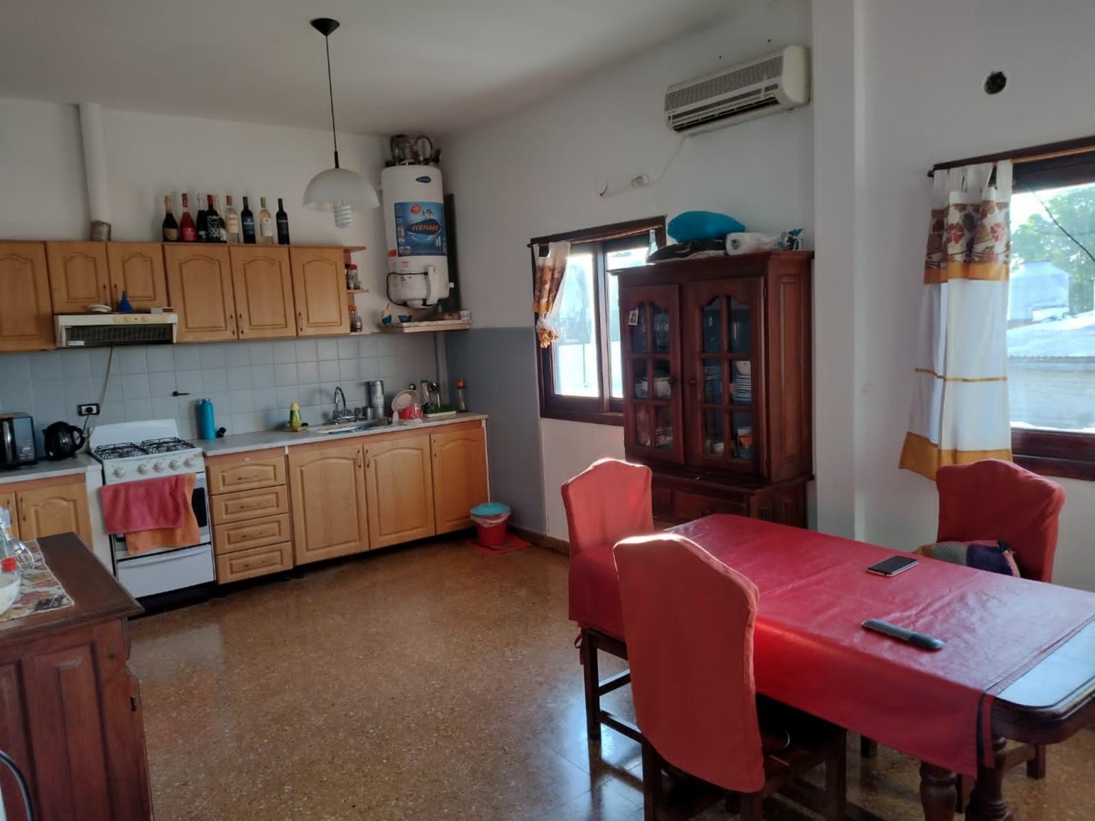 SE VENDE DEPARTAMENTO DE 4 AMBIENTES EN PLANTA ALTA, GALPON Y LOCAL EN PLANTA BAJA. CALLE BULNES 2300 EL PALOMAR. SUSANA QUINELLI NEGOCIOS INMOBILIARIOS — foto 9