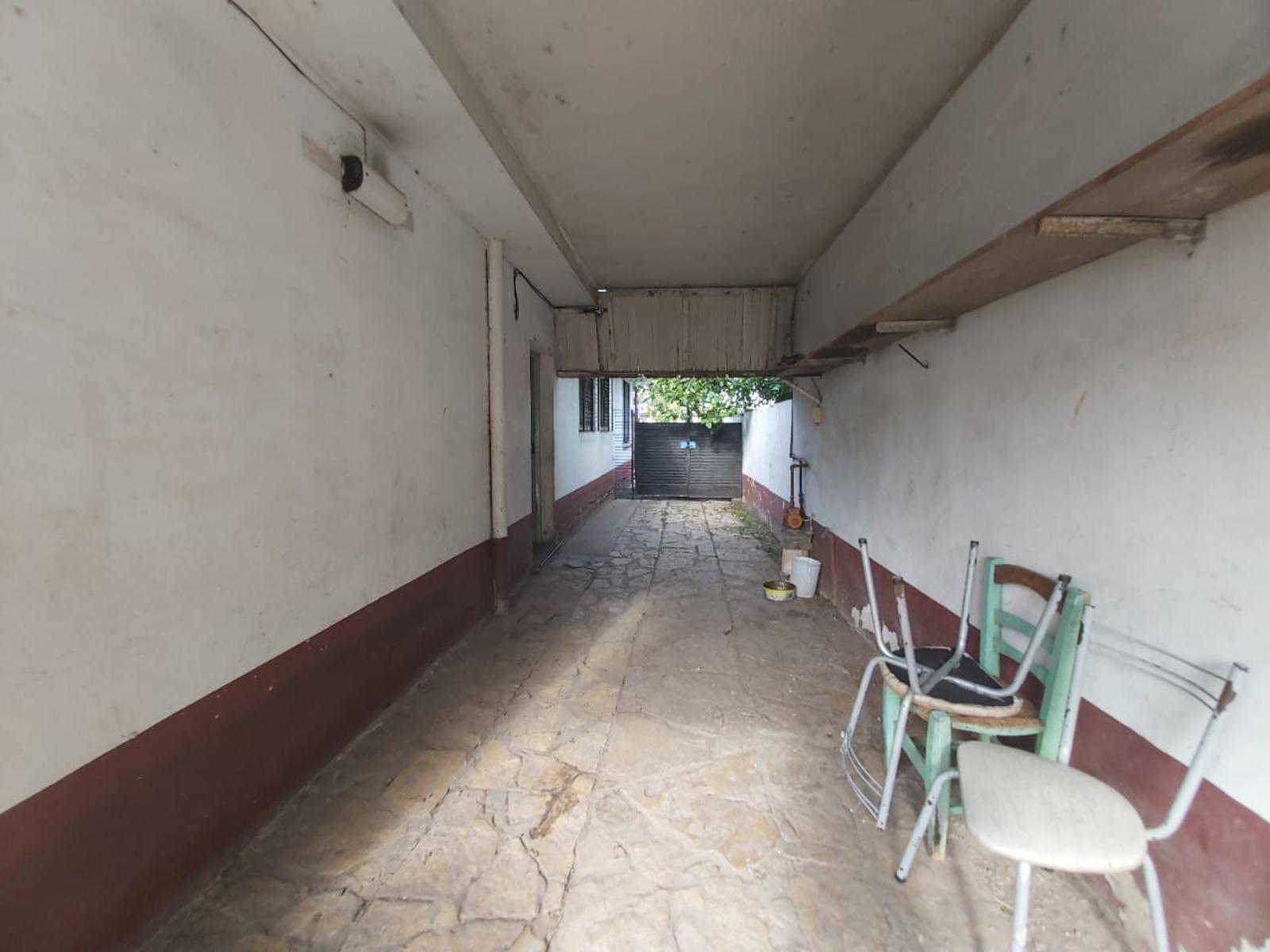 SE VENDE CASA CON LOTE PROPIO EN VILLA SARMIENTO. CALLE J.PORTELA AL 1200, 3 AMBIENTES CON COCHERA. SUSANA QUINELLI NEGOCIOS INMOBILIARIOS 4 659 5544 156 5837048 — foto 11