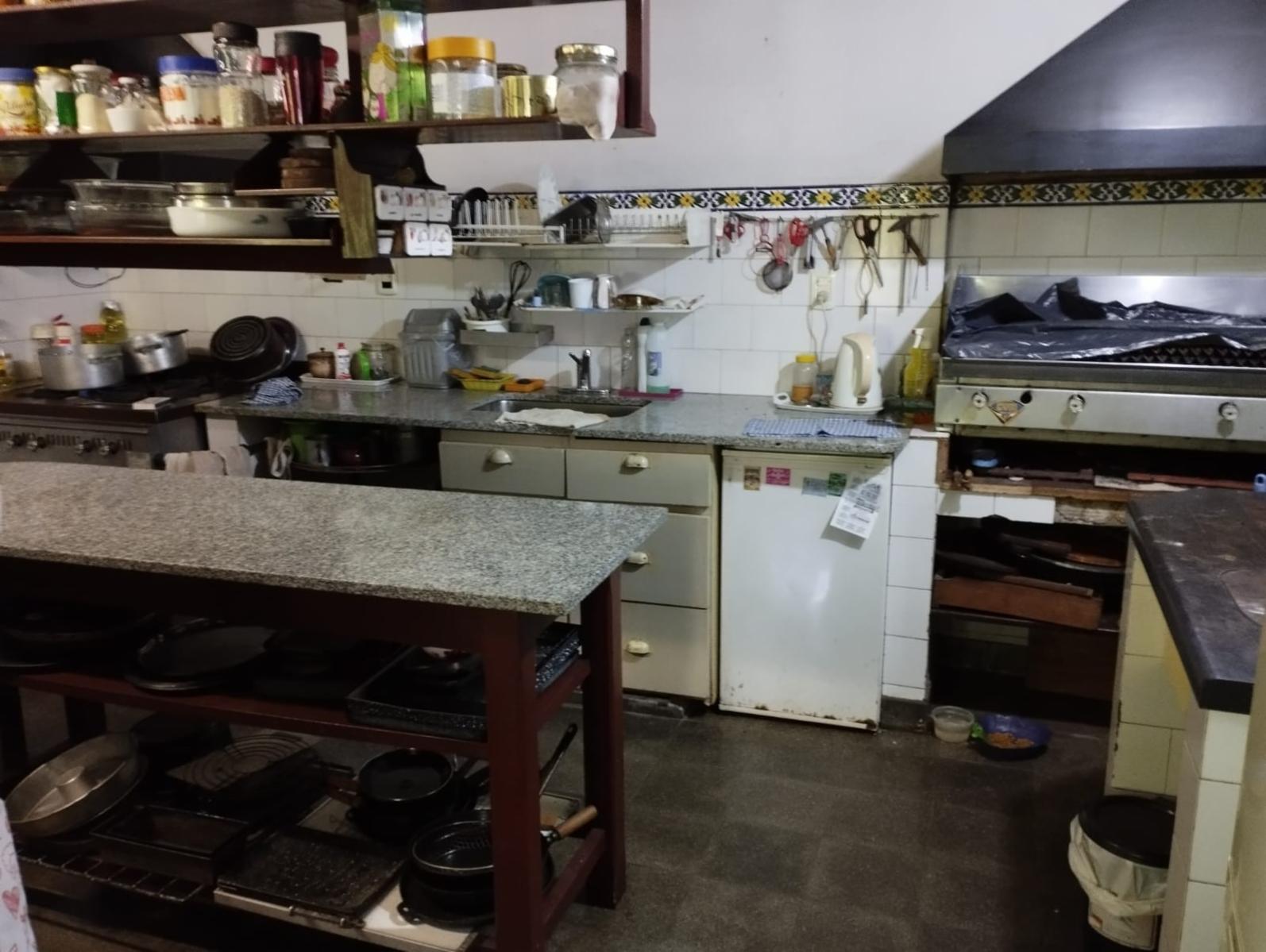 VENTA DE: CASA DE 4 AMBIENTES CON JARDIN EN LOTE DE 11 X 70 M2. A 5 CUADRAS DEL CENTRO DE MORON. — foto 15