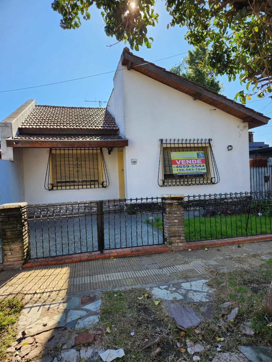 Casa 3 amb en Haedo c/Ent.auto A/CREDITO — foto 2