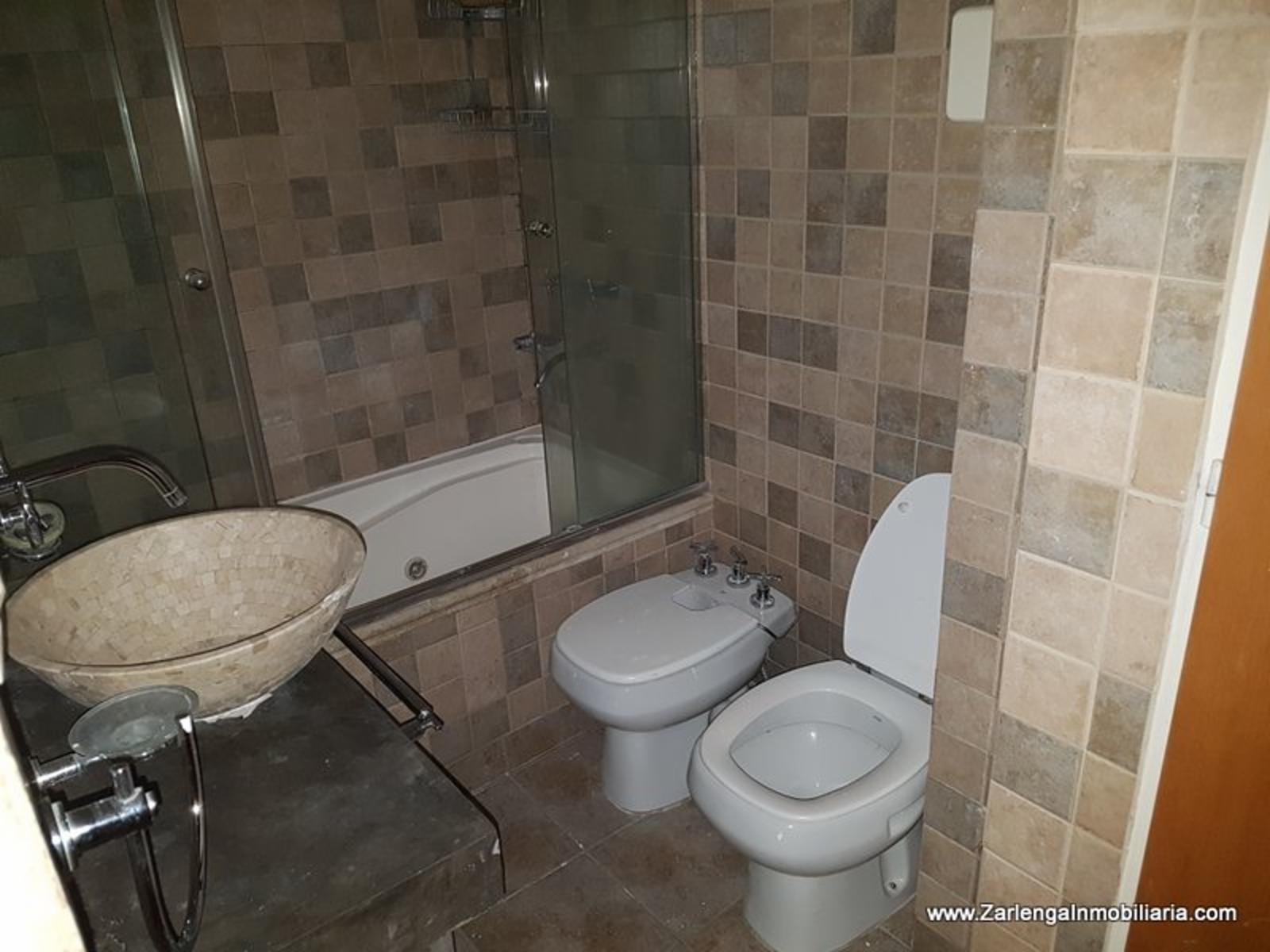 Pasteur 600 Piso 2do, Contrafrente con 3 Dormitorios — foto 3
