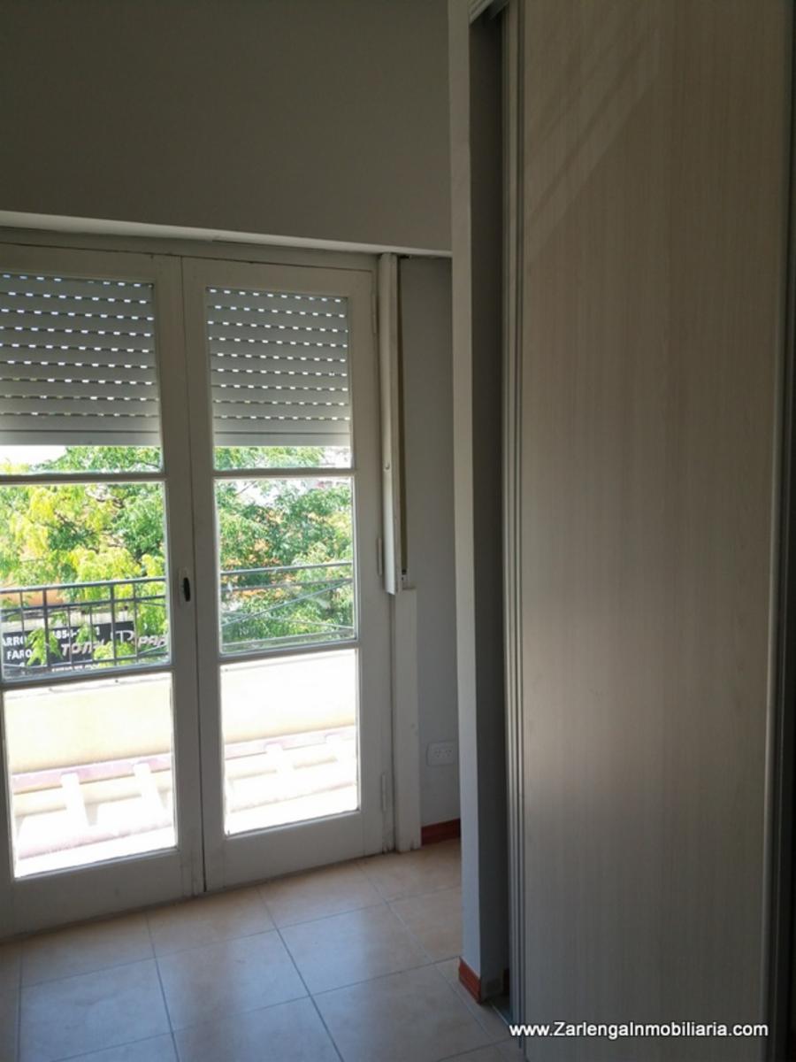 Mario Bernasconi 2200 PH,1°piso x esc, 2 amb frente,terraza,patio,sin exp. - 8
