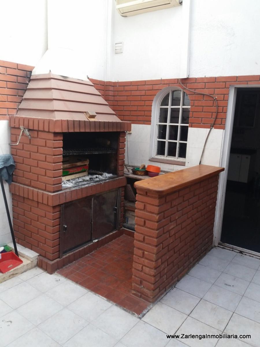 Balbastro 1600 casa de 4amb con cochera ,patio ,balcon, terraza ,muy buen estado ,luminosa — foto 14