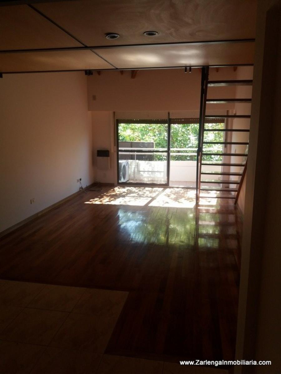 Virrey Olaguer y Feliu 3200 duplex 2 AMB 2°piso frente ,Balcón ,lavadero, toilette ,luminoso