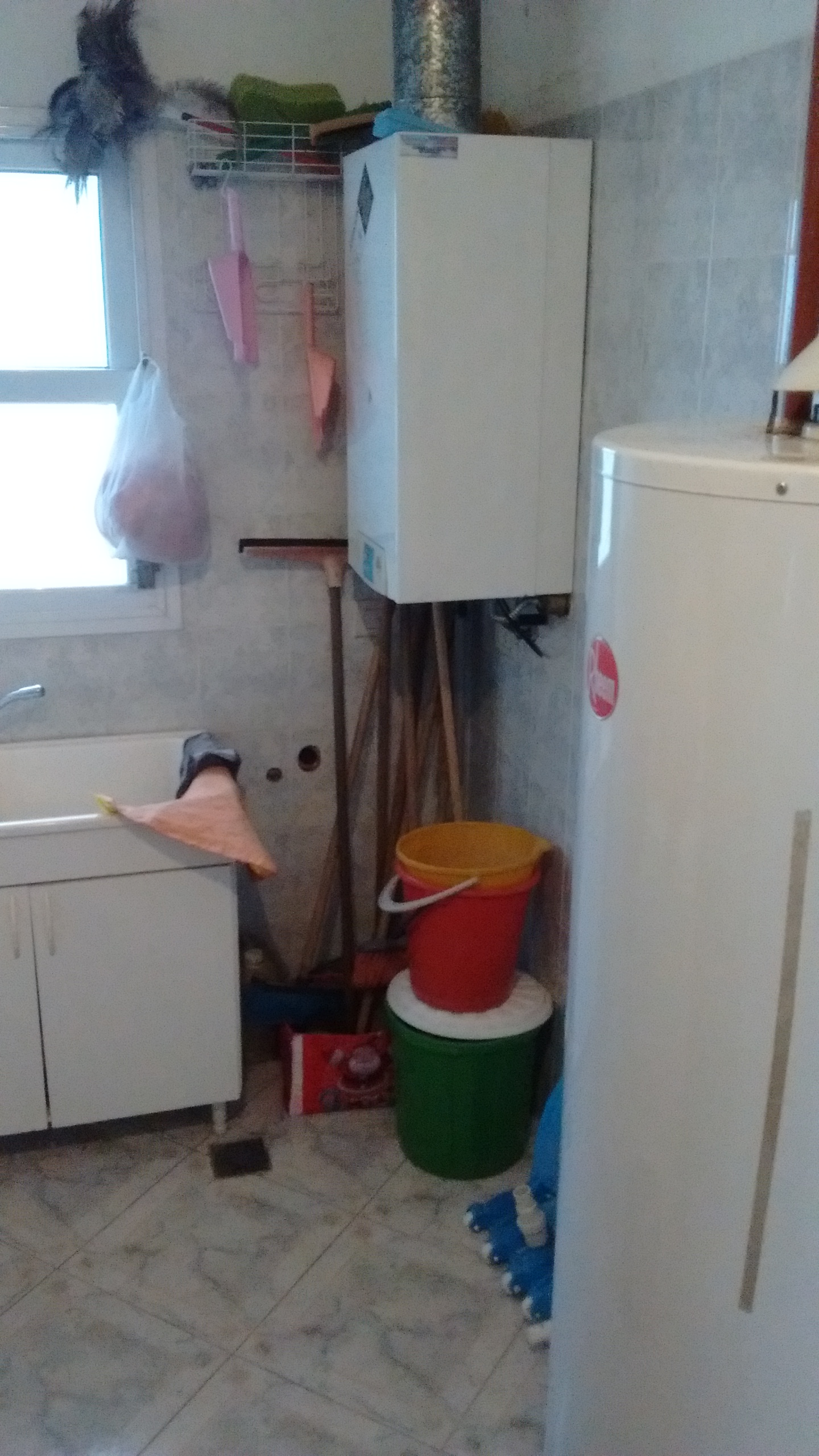 Se Vende Excelente Propiedad en Barrio Cerrado Acacias Blancas Totalmente Amoblada — foto 3
