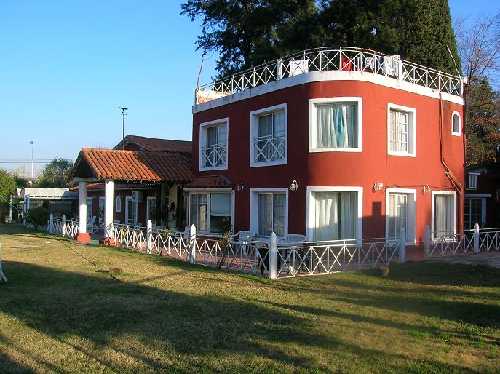 SE VENDE IMPORTANTE PROPIEDAD EN TORTUGUITAS SOBRE 3200M2 DE TERRENO - 3