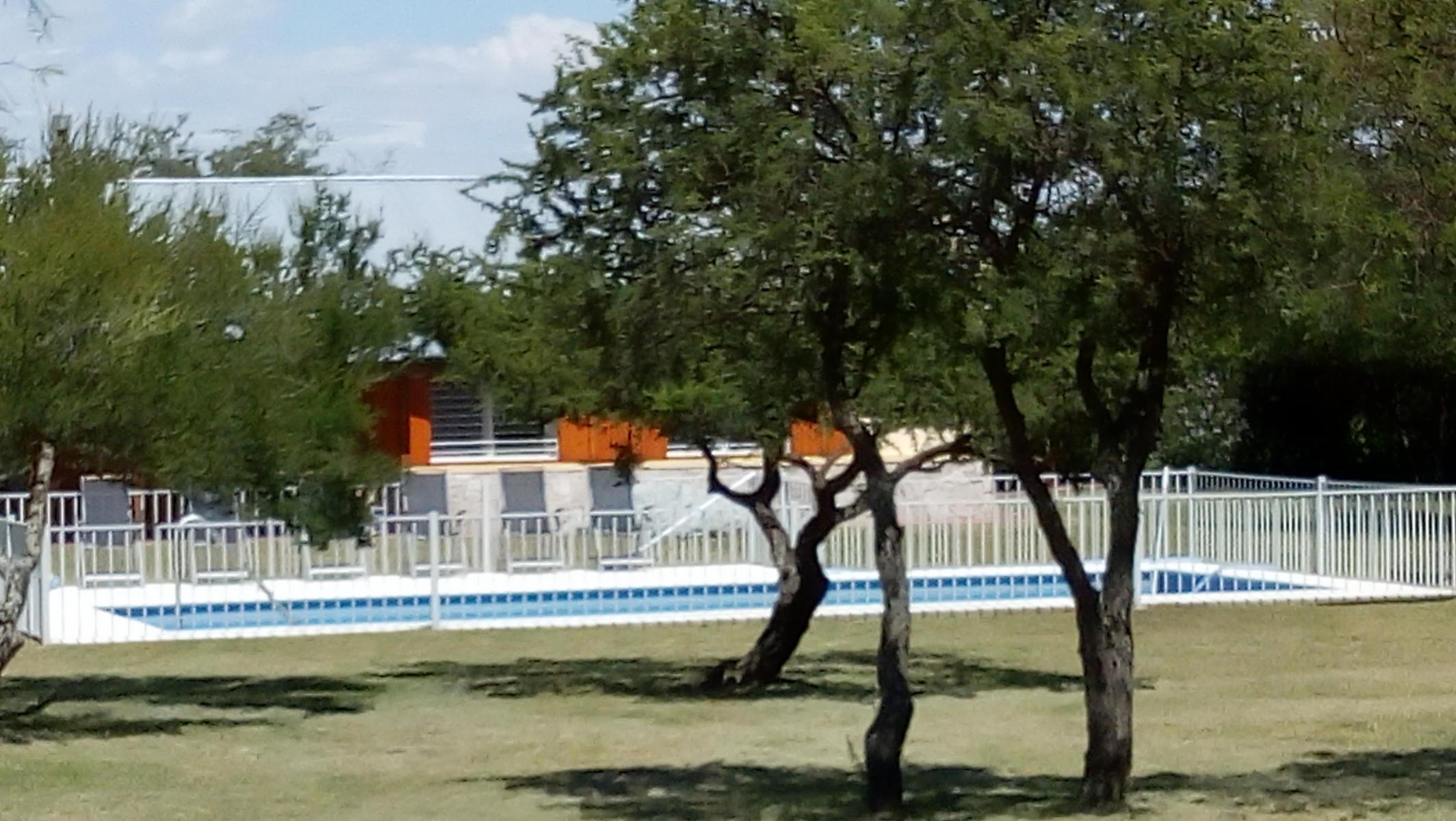 IMPORTANTE OPORTUNIDAD COMERCIAL A 10&quot DE MERLO - 19