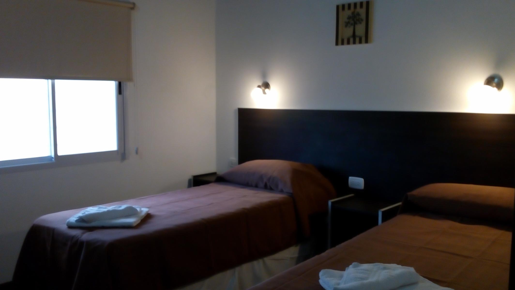 Se vende excelente propiedad comercial en el centro de la Villa de Merlo. - 2