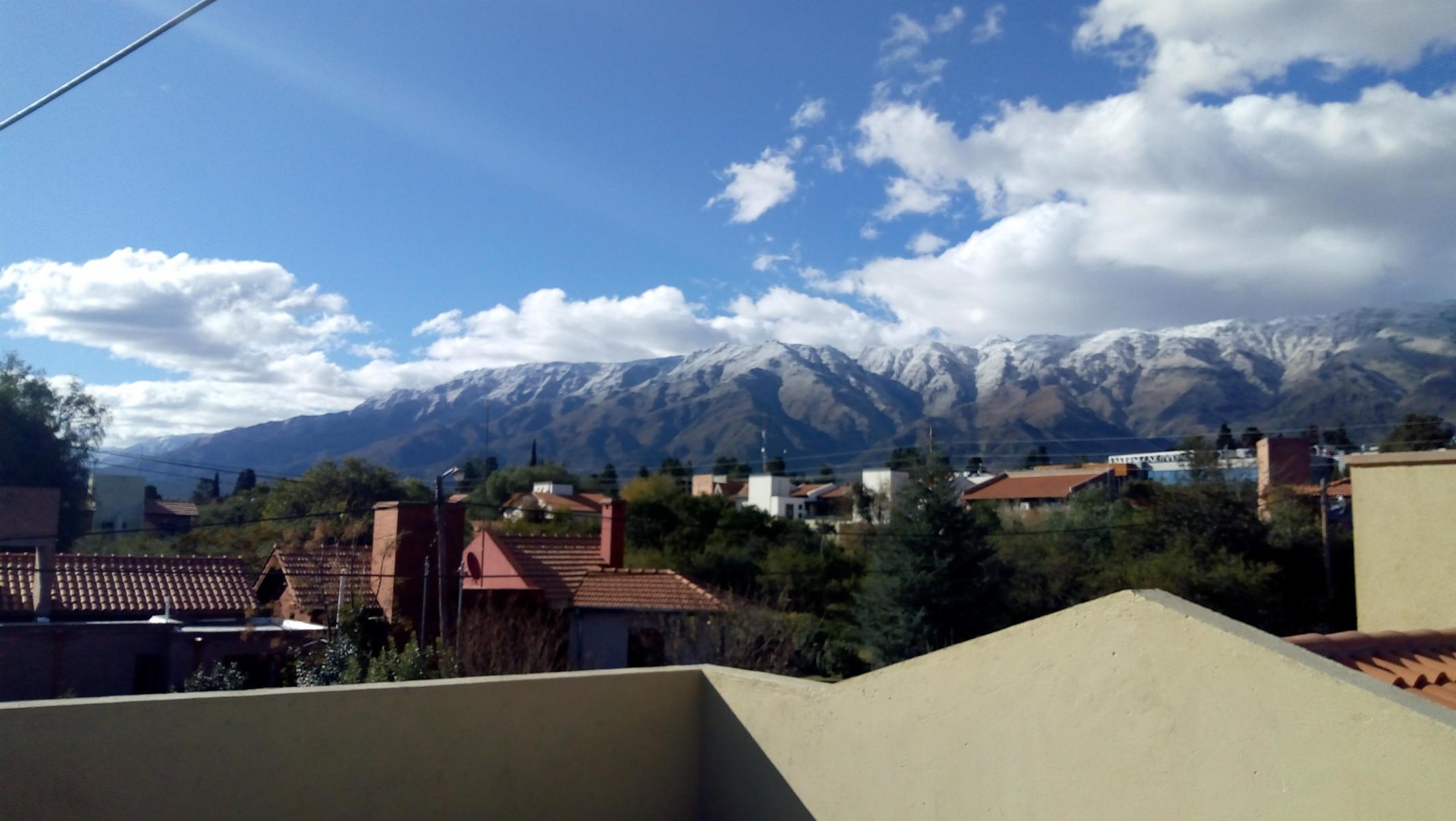 Se vende excelente propiedad comercial en el centro de la Villa de Merlo. - 3
