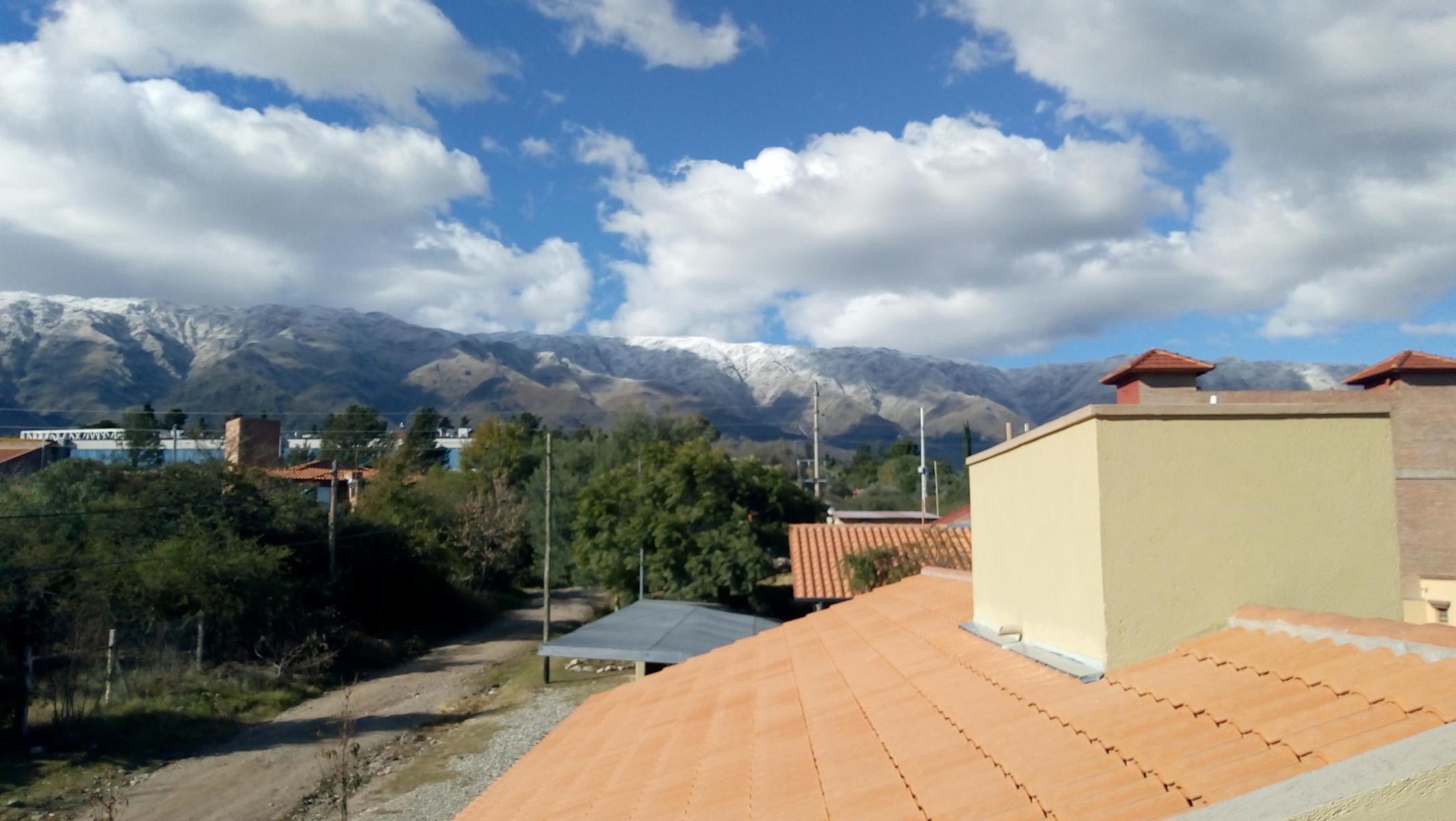 Se vende excelente propiedad comercial en el centro de la Villa de Merlo. - 4