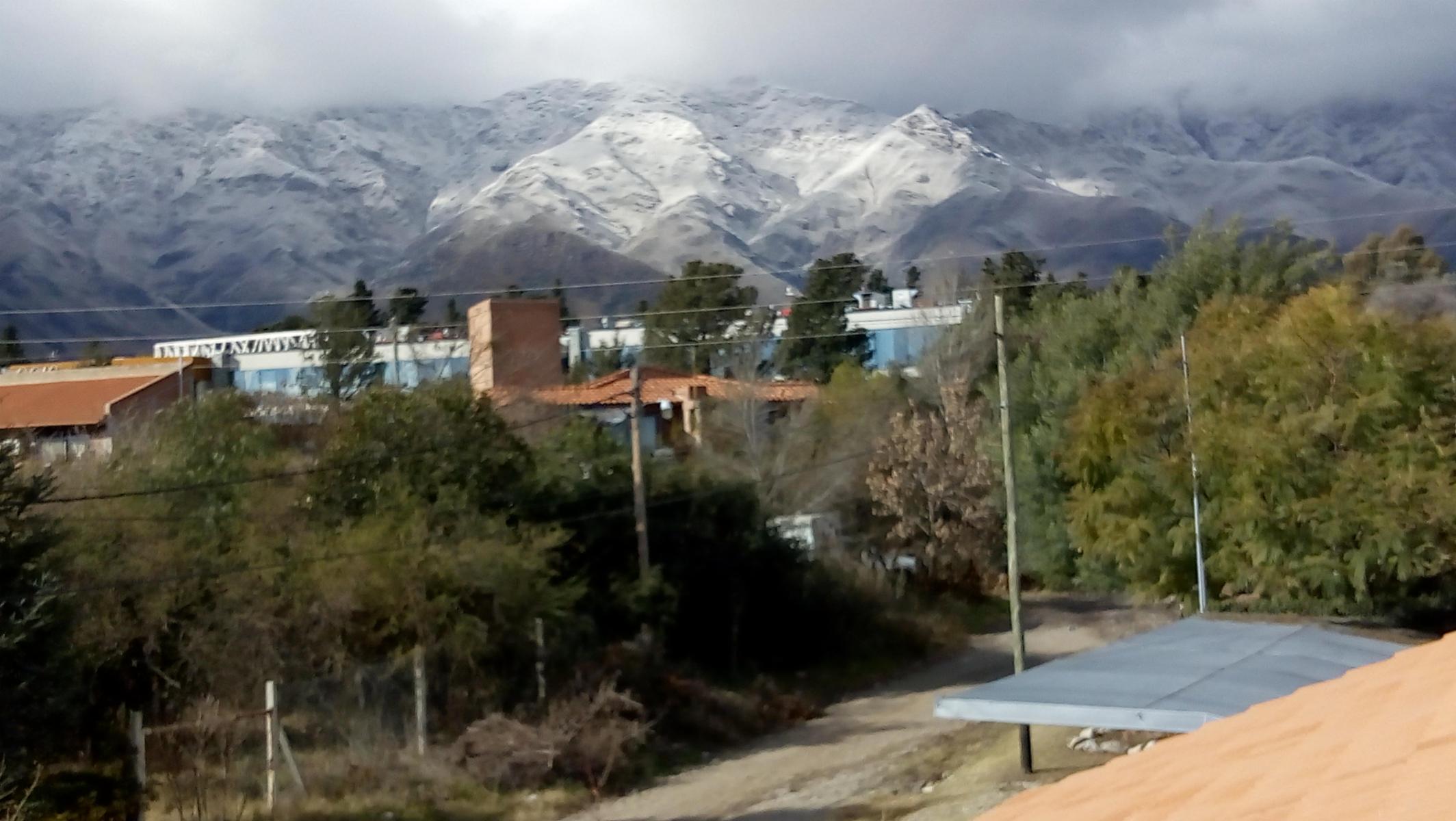 Se vende excelente propiedad comercial en el centro de la Villa de Merlo. - 5