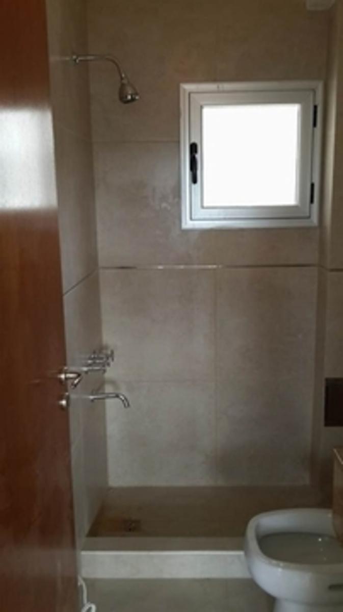 Se Vende Depto en Duplex 2 Amb C/cochera Vista Al Hacoaj — foto 5