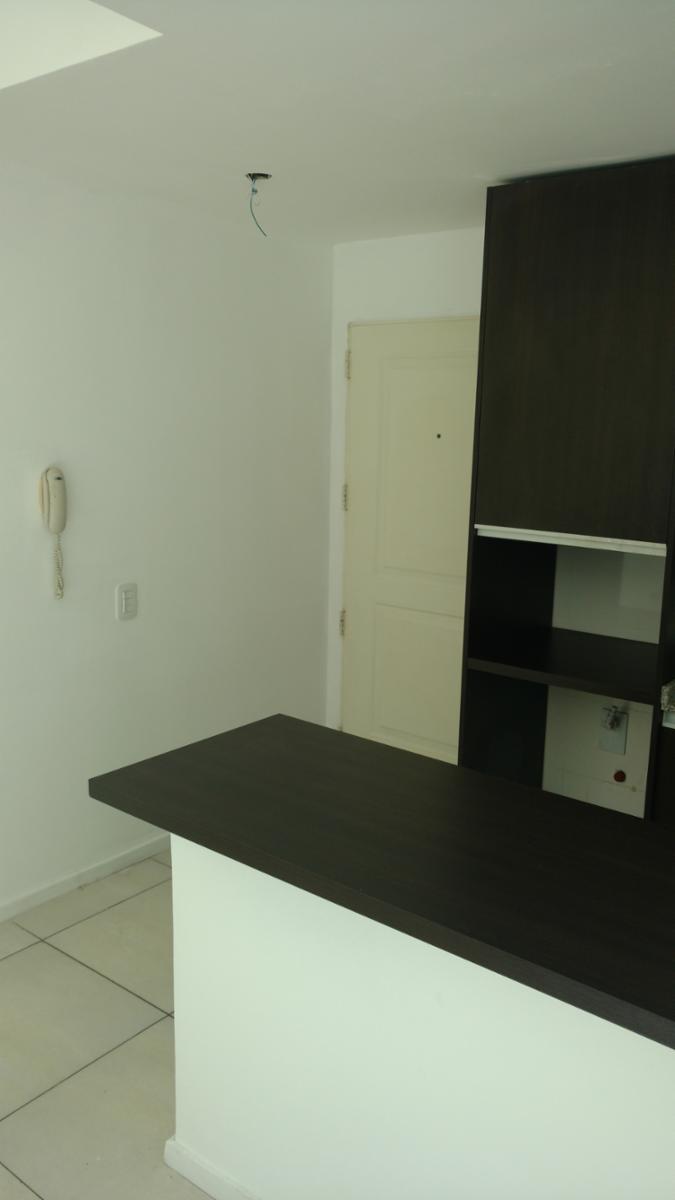 SE VENDE MUY LINDO DEPTO. DE 2 AMBIENTES CON DOBLE COCHERA. EXCELENTE OPORTUNIDAD — foto 4