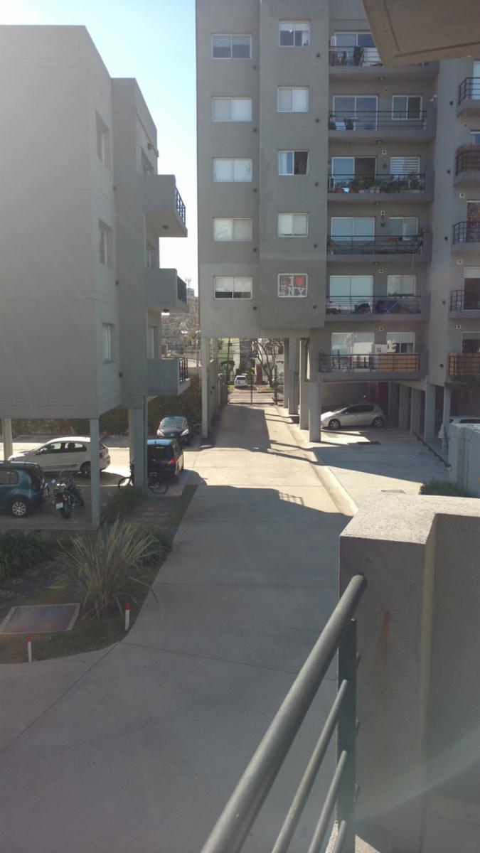 SE VENDE MUY LINDO DEPTO. DE 2 AMBIENTES CON DOBLE COCHERA. EXCELENTE OPORTUNIDAD — foto 10