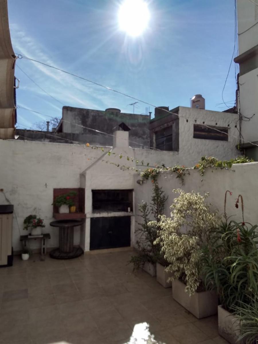Se Vende Impecable Depto. de 3 Ambientes mas patio en Florida Mitre Cerca Estacion y Av. Maipu — foto 2